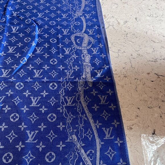 LV WOOL AND CASHMERE SCARF - BLUE AND GREY - RECTANGLE - VERY PRETTY - BRAND NEW - Picture 5 of 15